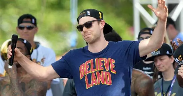 Matthew Delladova