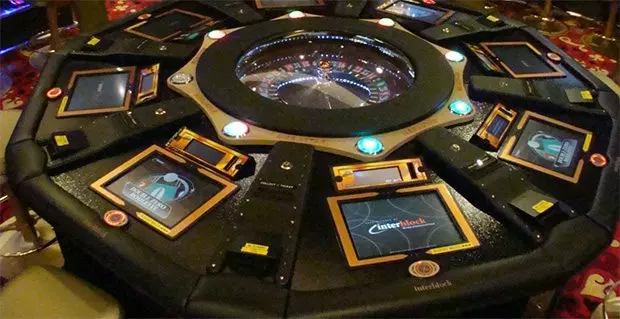 Electronic roulette table
