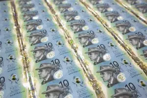 New $10 note causes a stir