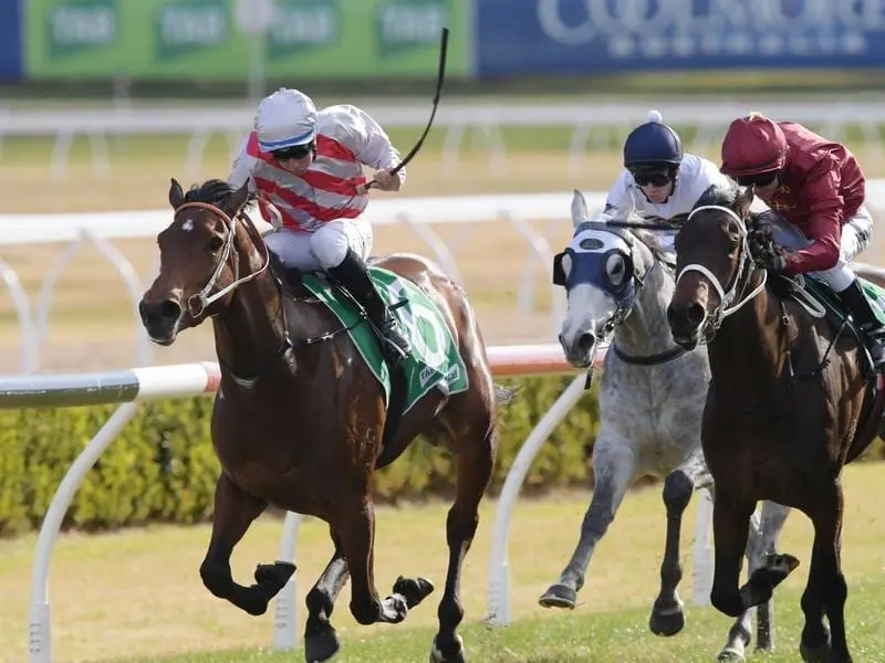 Symi (right) wins at Canterbury.