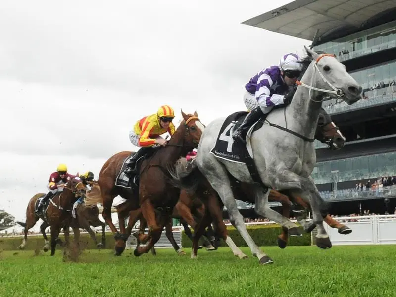 Greyworm wins at Randwick.