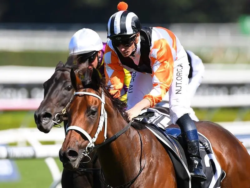 Through The Cracks wins at Randwick.