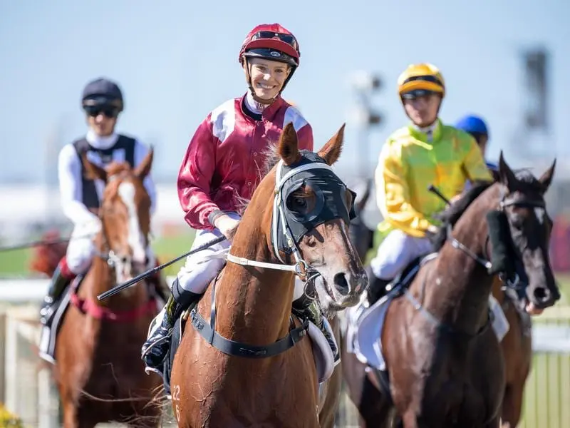 Stepahnie Thornton returns to scale on Mount Beauty.