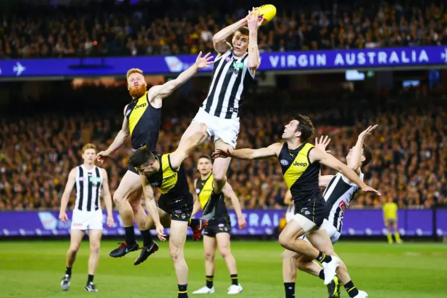 Mason Cox takes a hanger against Richmond