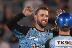 Adelaide Strikers defeat Melbourne Stars