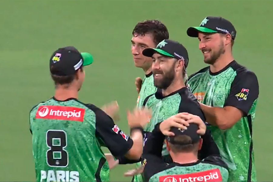 Melbourne Stars defeat Brisbane Heat