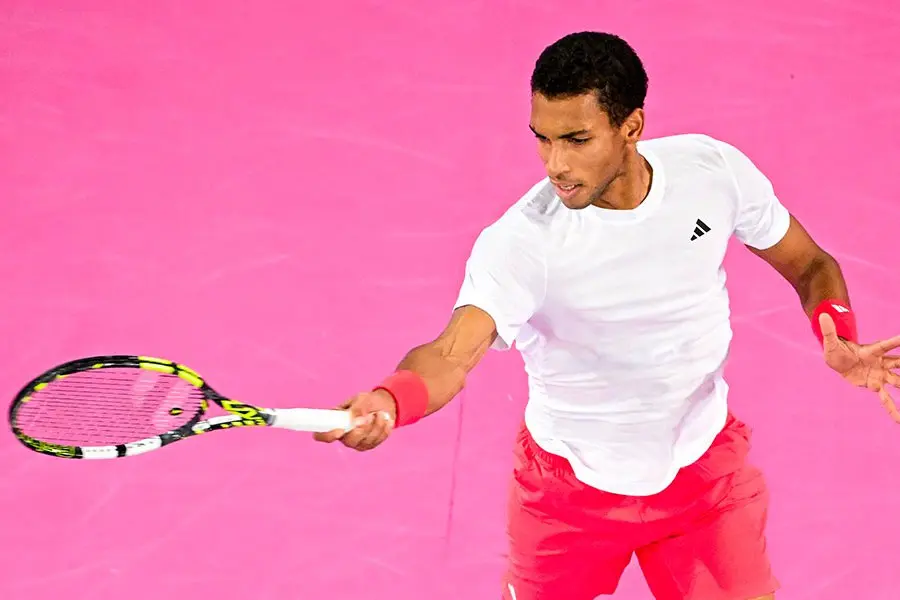 Felix Auger-Aliassime en route to victory in the 2025 Open Occitanie final