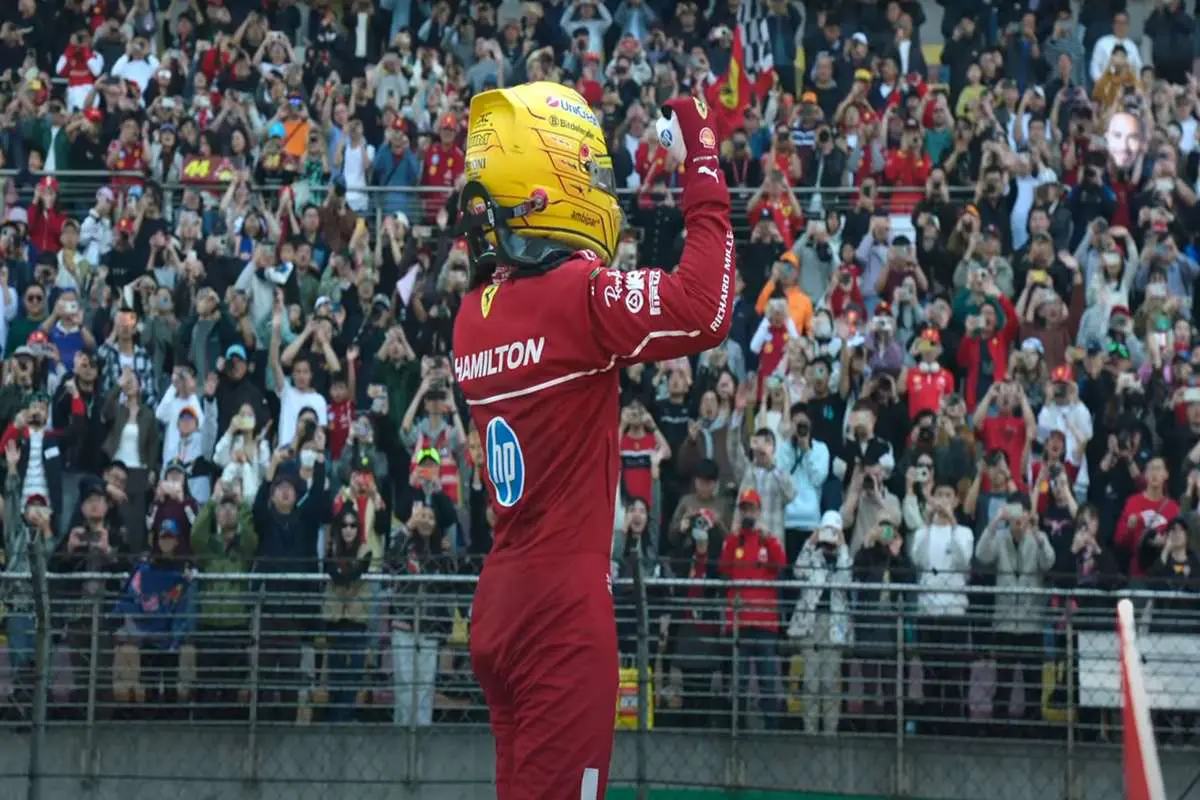 Lewis Hamilton Wins China Sprint Race