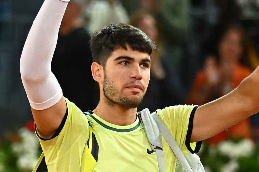 Carlos Alcaraz upset by David Goffin at 2025 Miami Open